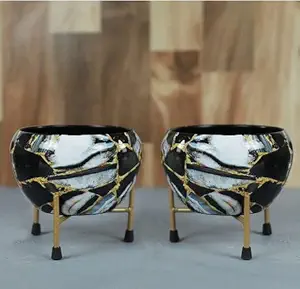 Kintsugi-Inspired Apple Shape Decorative Plant Pot – Marble Pattern Metal Planter - Image 6